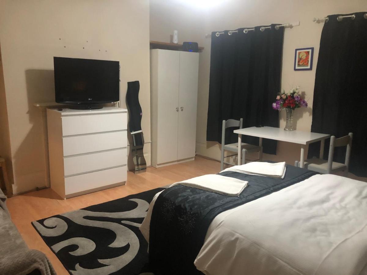 Oyo 94 Bricklane Studio Flats Hotell London Eksteriør bilde