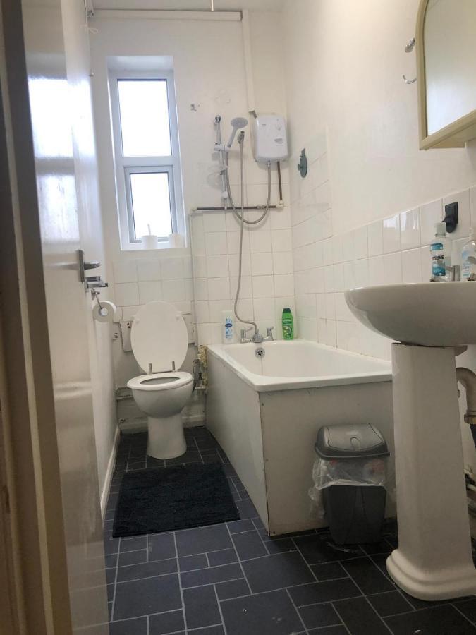 Oyo 94 Bricklane Studio Flats Hotell London Eksteriør bilde